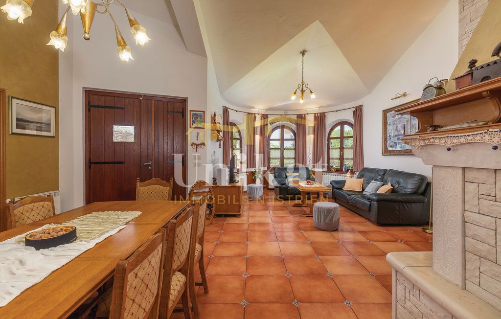 Enonadstropna hiša z wellness prostorom